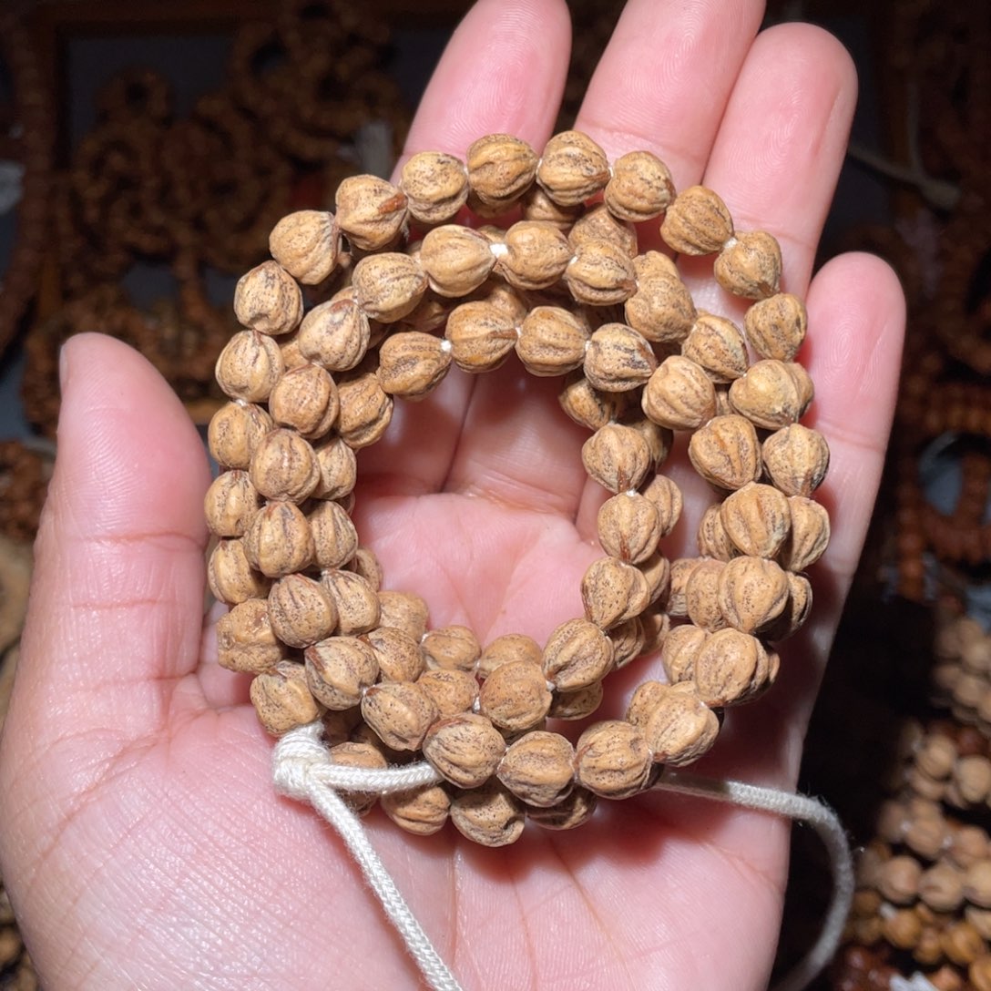 三***瘾柏香籽/百香籽吊坠