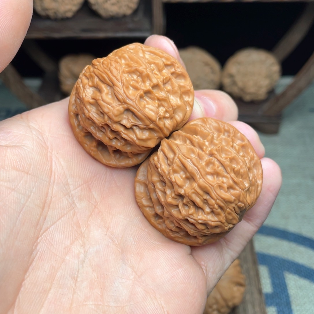 文玩核桃把件超****l41毕业高货山地磨盘