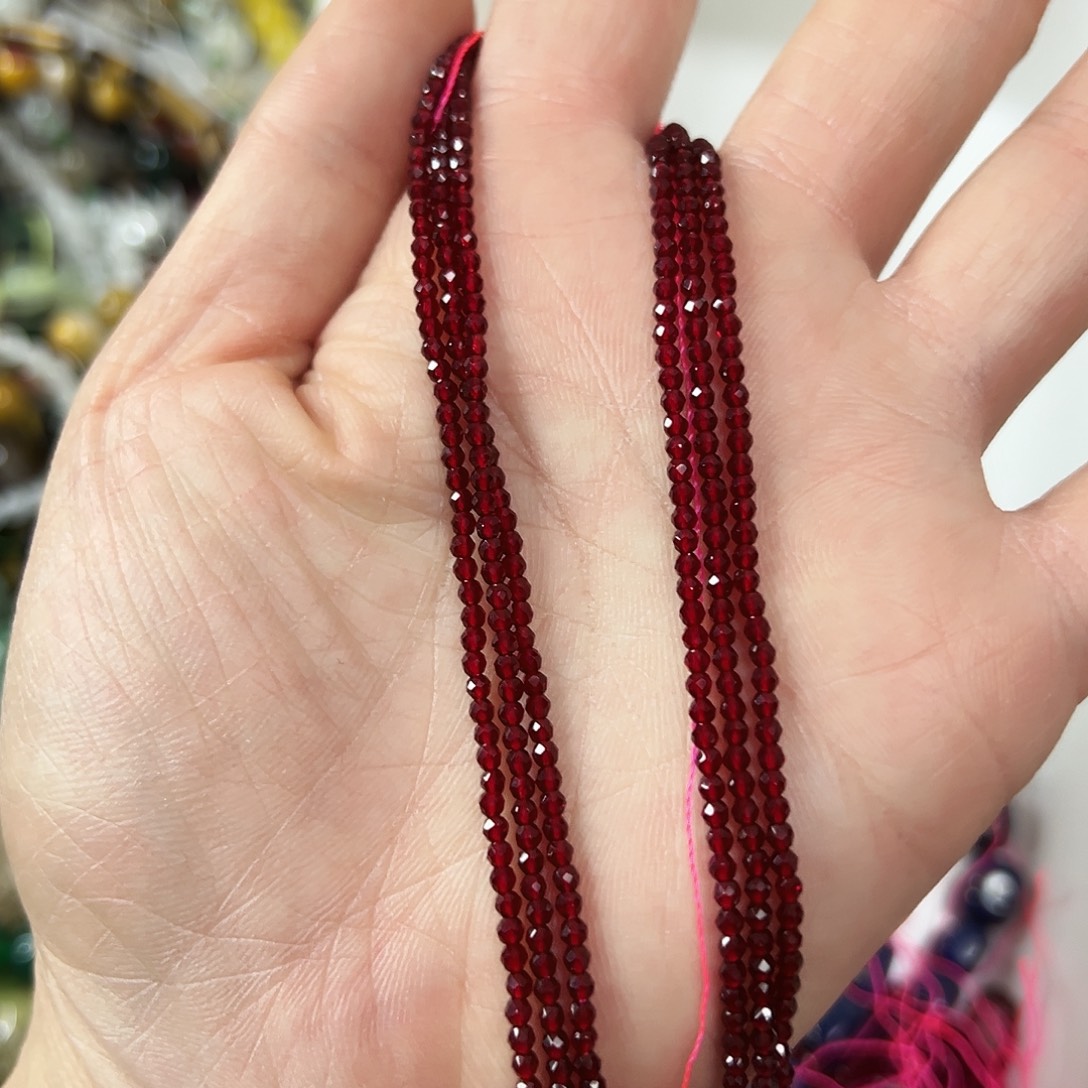 玛瑙/玉髓未镶嵌珠宝半成品，卡2石榴石3条