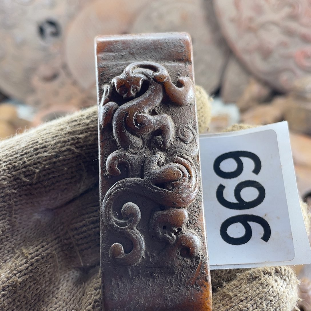 和田玉（糖玉）未镶嵌挂件