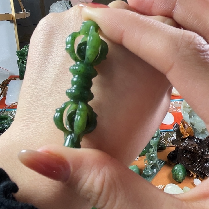 和田玉（碧玉）未镶嵌颈饰