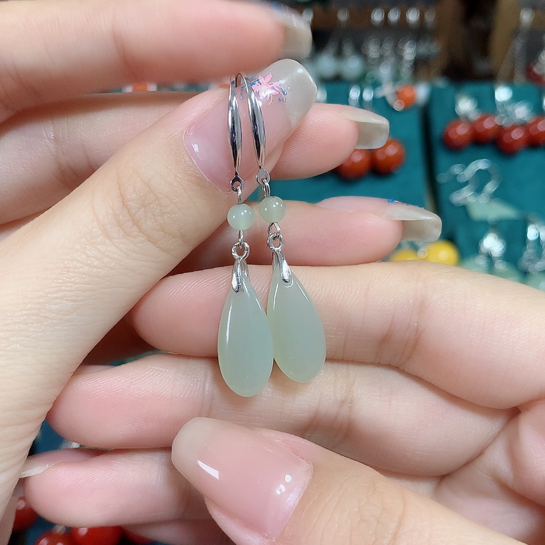 和田玉耳饰银S925镶嵌水滴