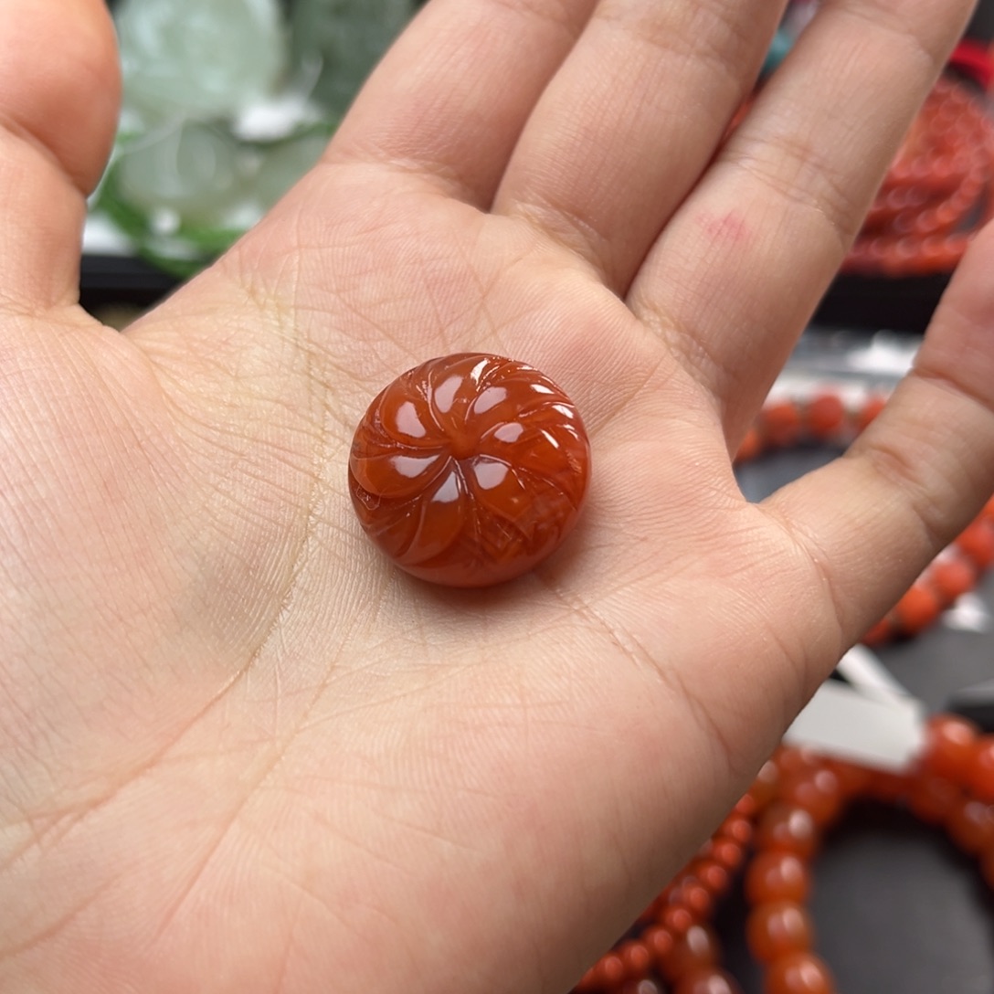 南红玛瑙未镶嵌珠宝奇石