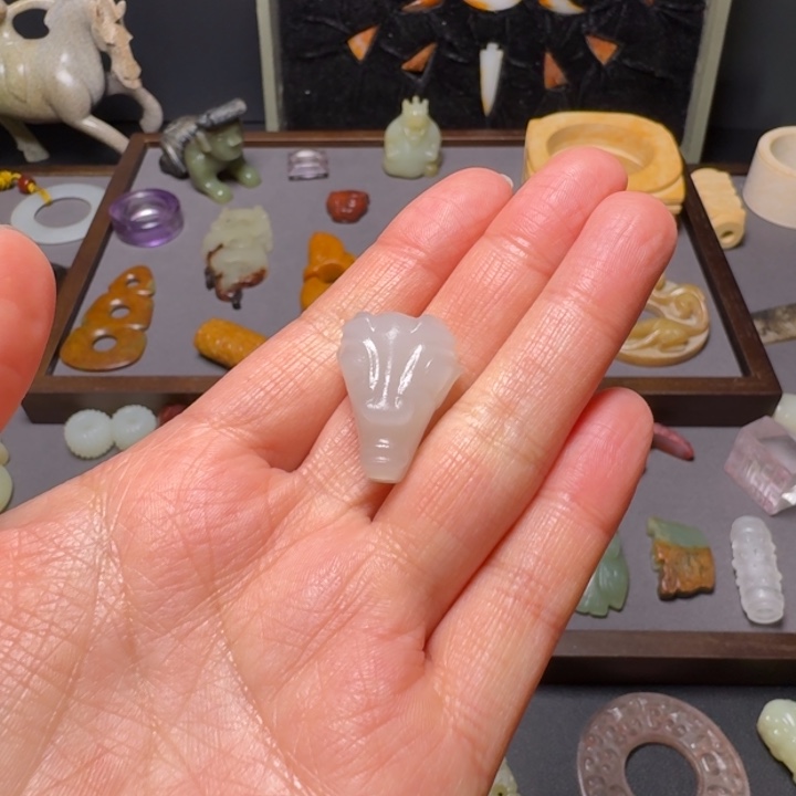 和田玉（糖玉）挂件未镶嵌续***来