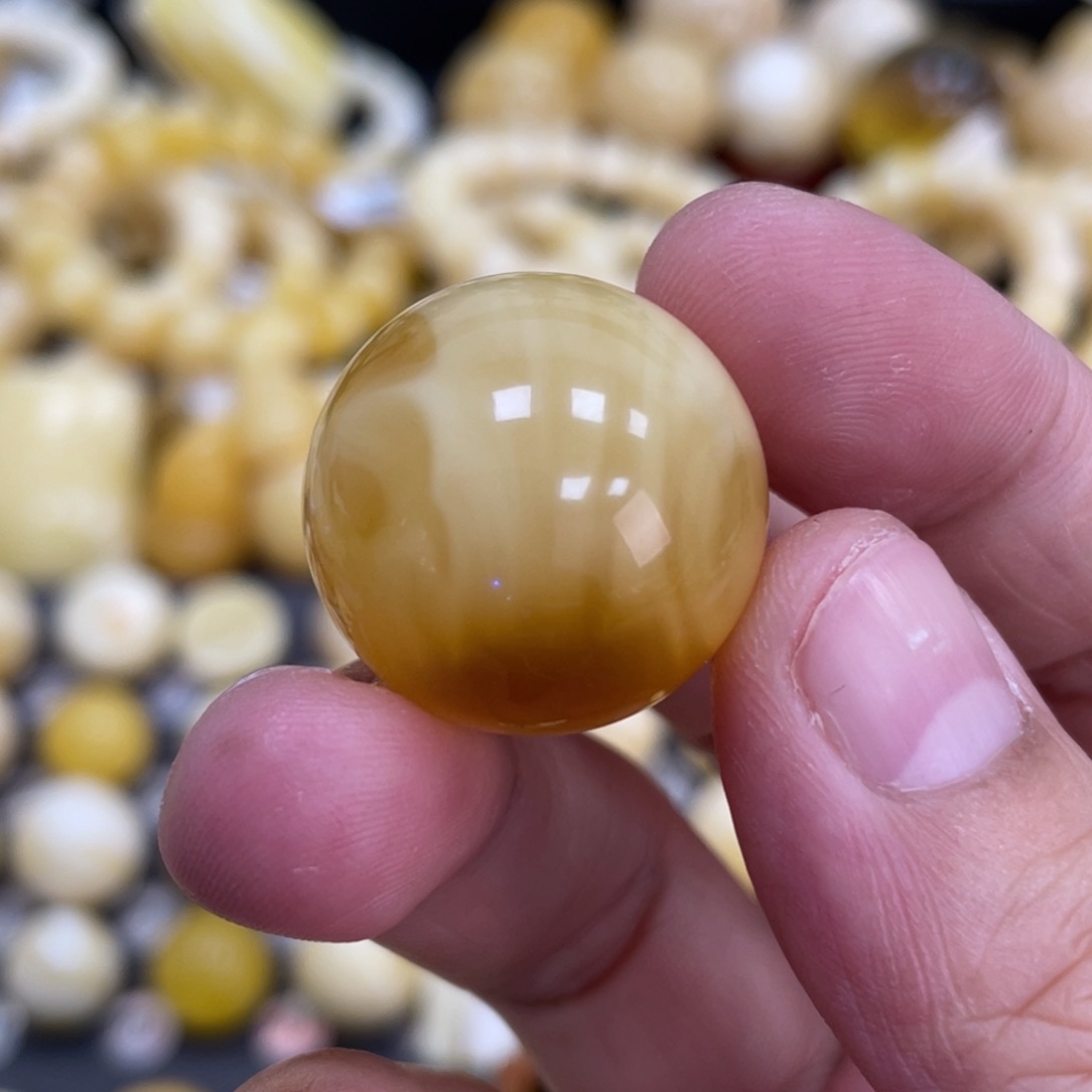 未镶嵌琥珀珠宝奇石22.5mm