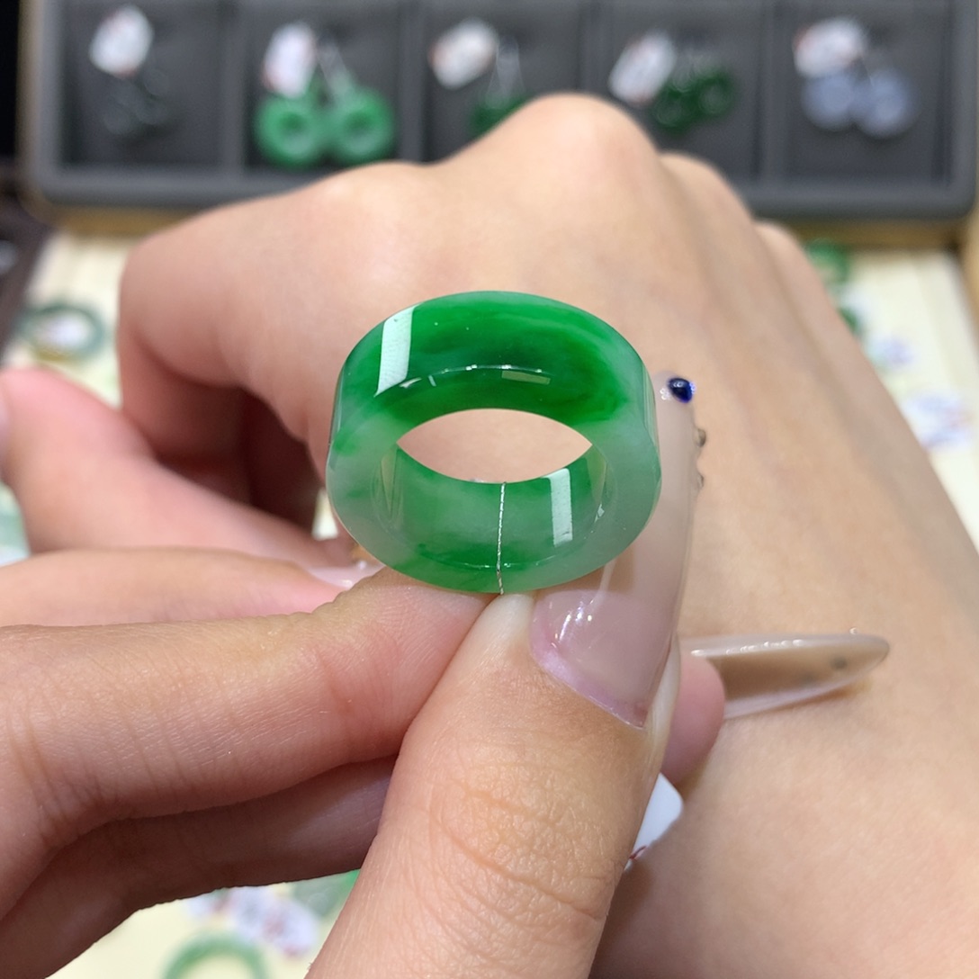 翡翠戒指未镶嵌10-11方戒