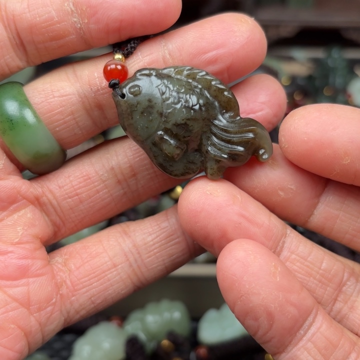 和田玉吊坠未镶嵌