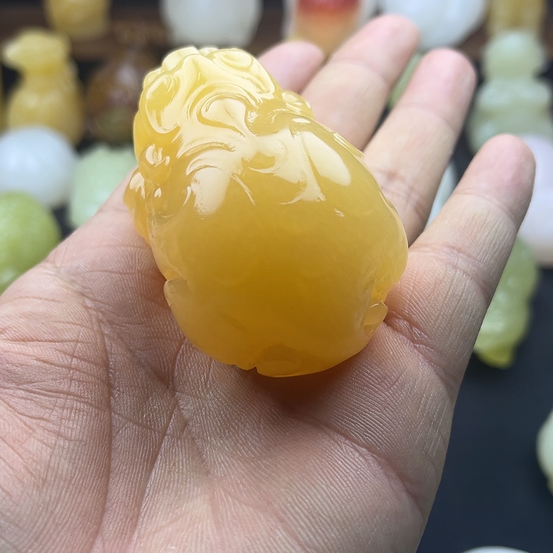 森***者昆仑玉石手把件碧玺（处理）