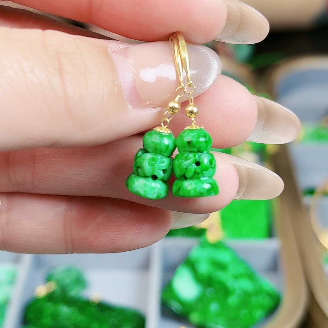 翡翠颈饰18K金镶嵌耳饰