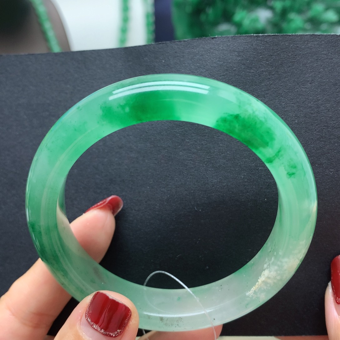 石英质玉手镯未镶嵌方**罢