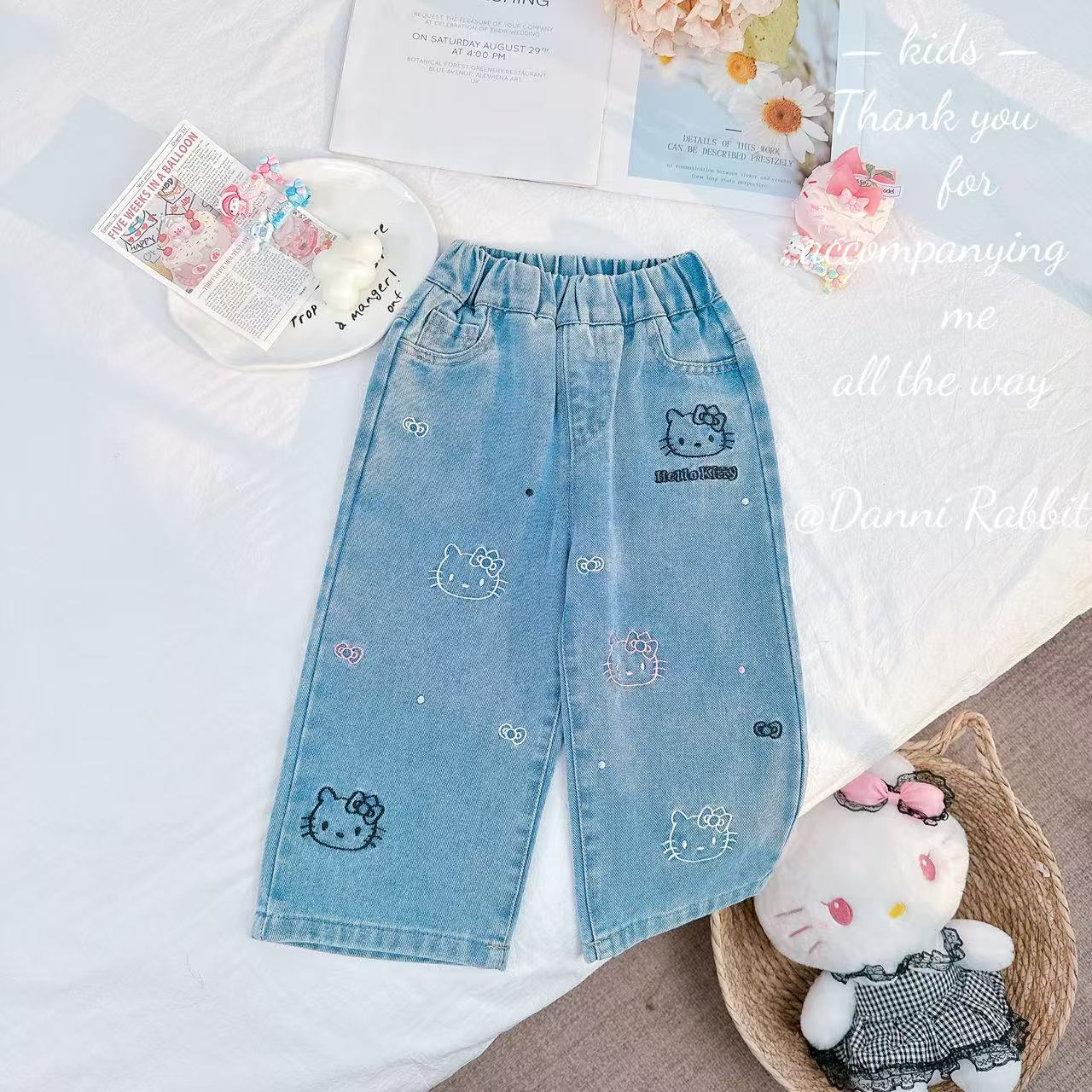 【Dannirabbit】*超百搭猫咪满印绣花直筒牛仔裤* W-64