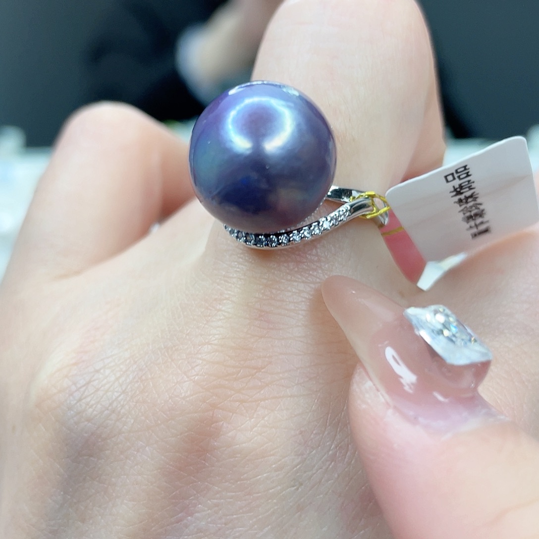 淡水珍珠吊坠(赠链)未镶嵌