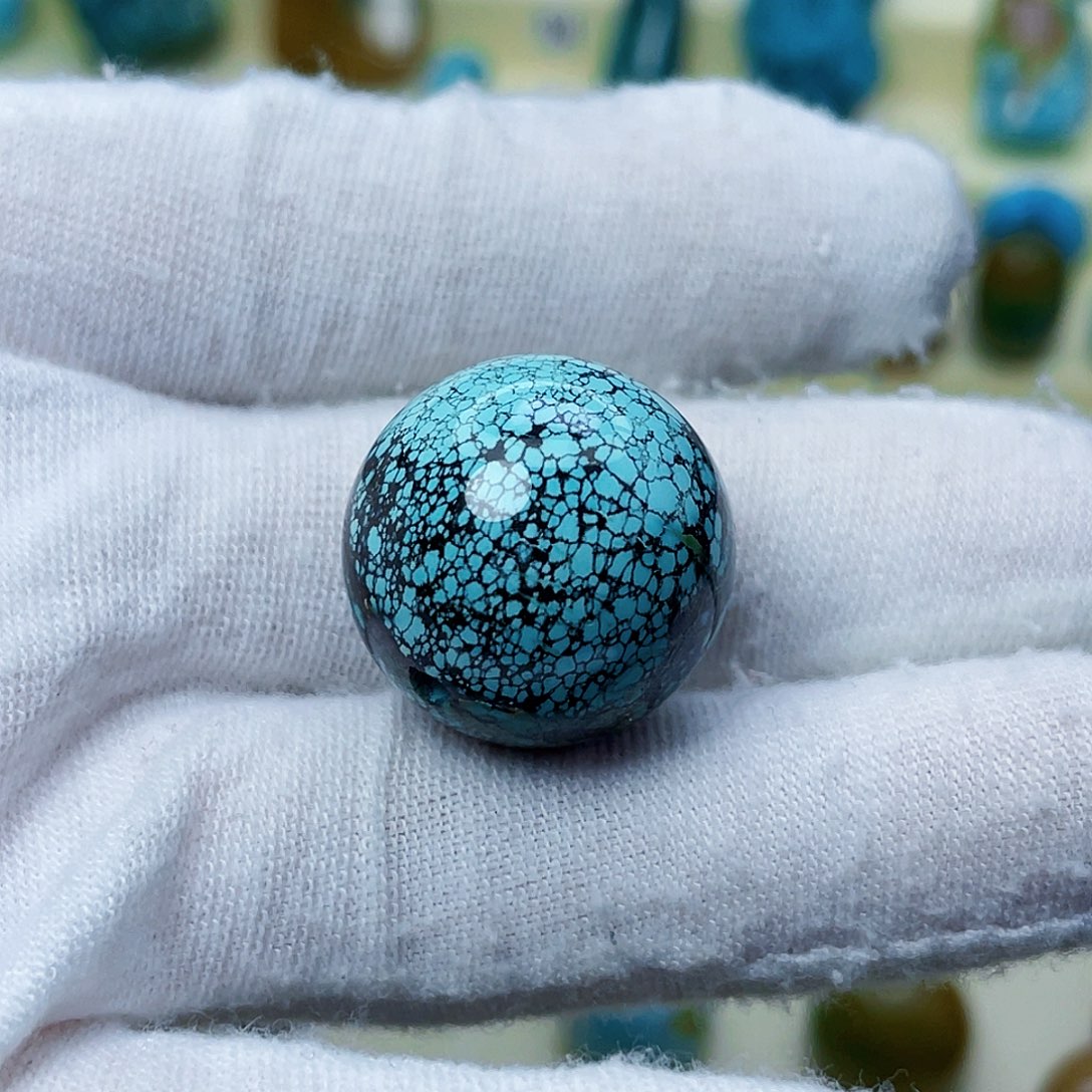 绿松石颈饰未镶嵌