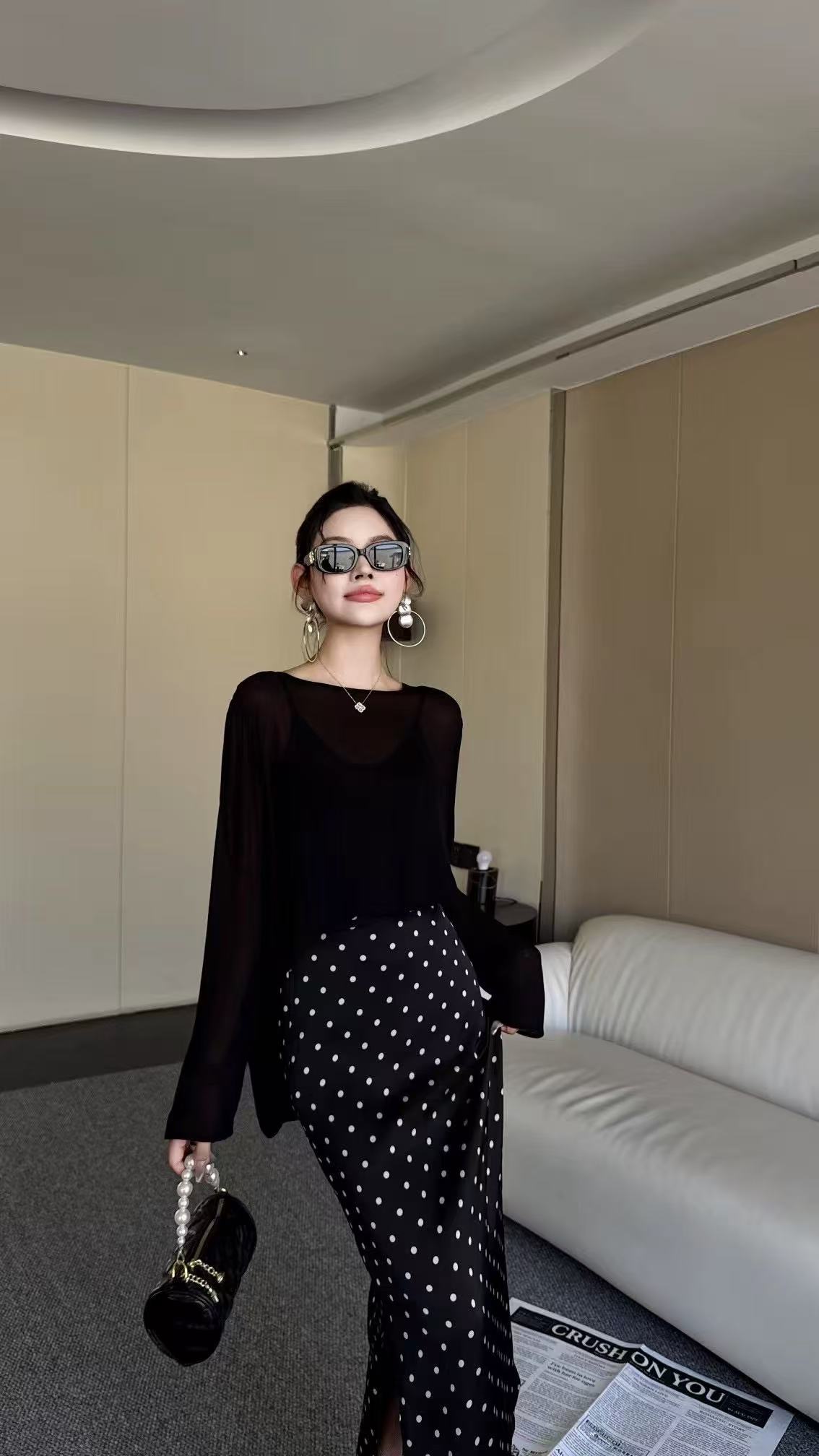 波点后背拼镂空蕾丝花边两件套