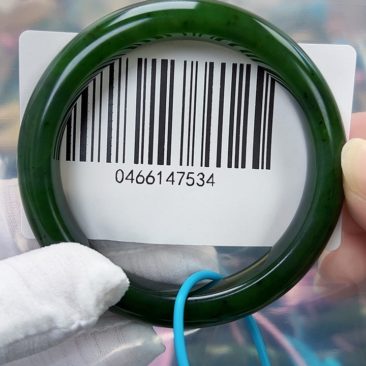 和田玉未镶嵌手镯包容59