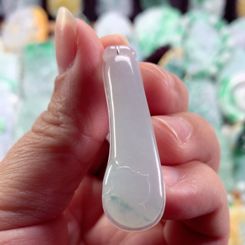 【闪购商品】翡翠吊坠(不含链)未镶嵌