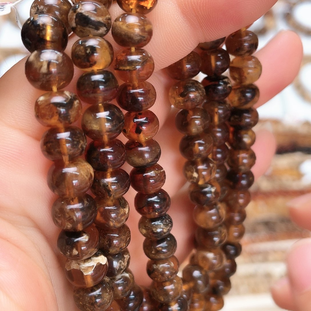 未镶嵌琥珀裸石八71276