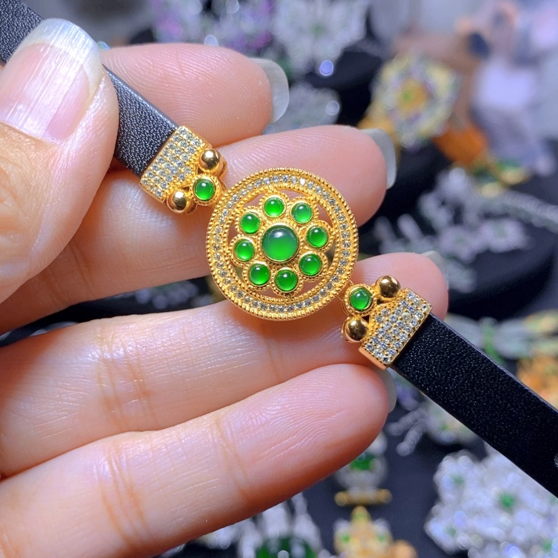 翡翠银S925镶嵌耳饰天然