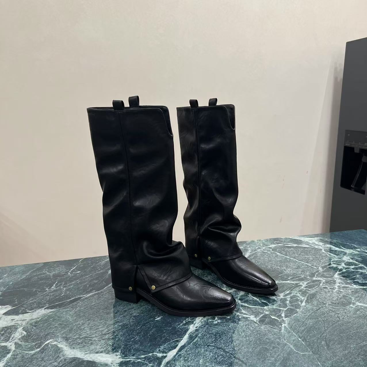 小小苏-尖头裤管 丨2025新款切尔ins时尚高跟百搭高靴;EQX55729