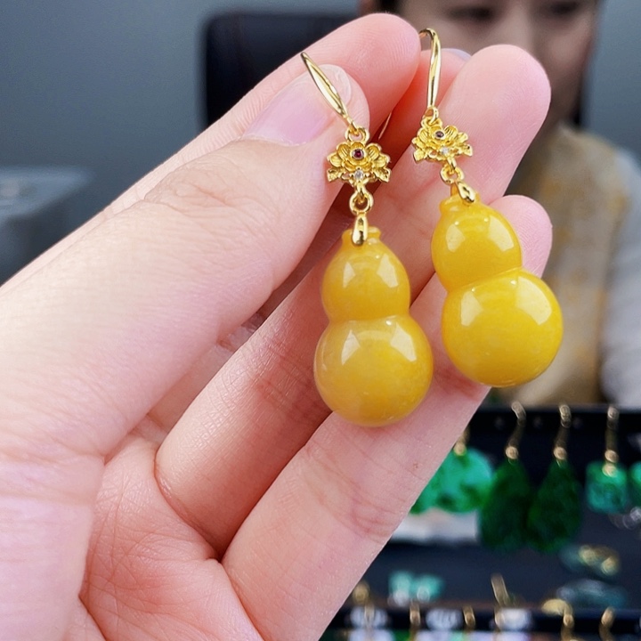 翡翠耳饰未镶嵌饰品