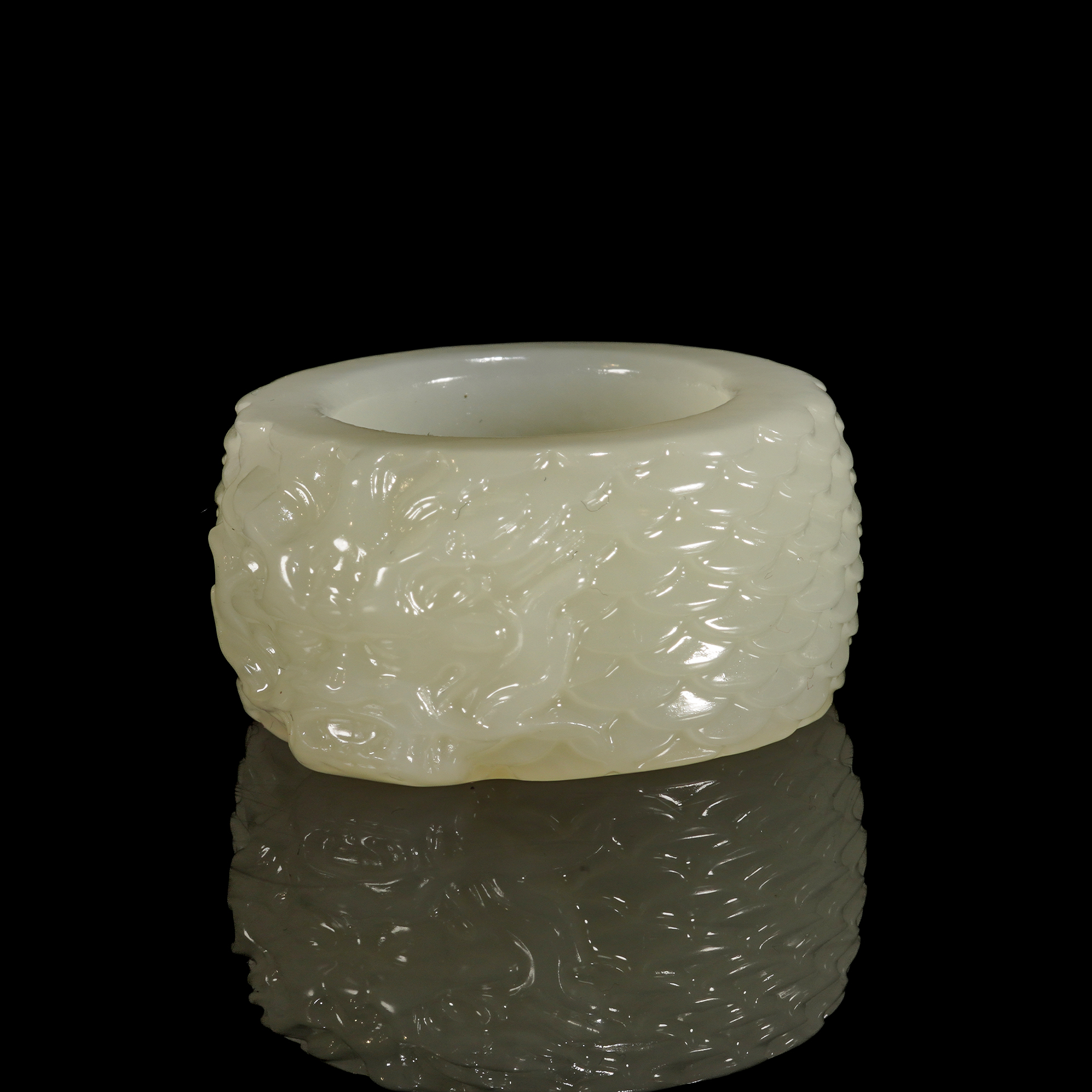 LOT.041和田玉龙纹指环/X4506