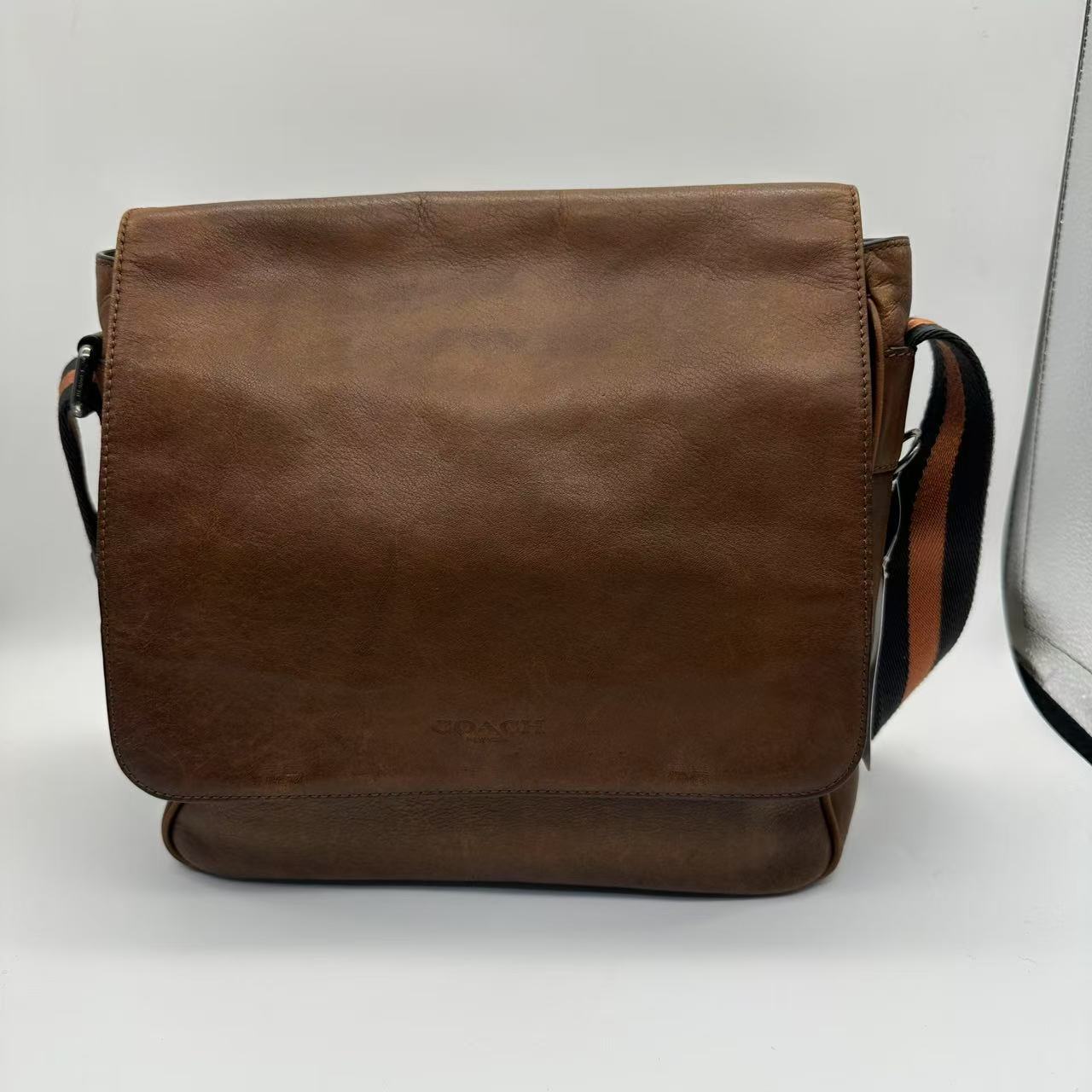 95新 COACH/蔻驰 棕色单肩包