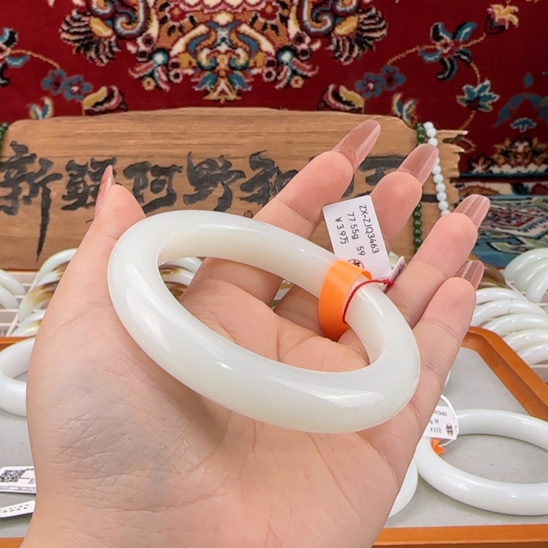 未镶嵌手镯和田玉新疆和田玉羊脂白玉手镯显白高背泥鳅背油糯