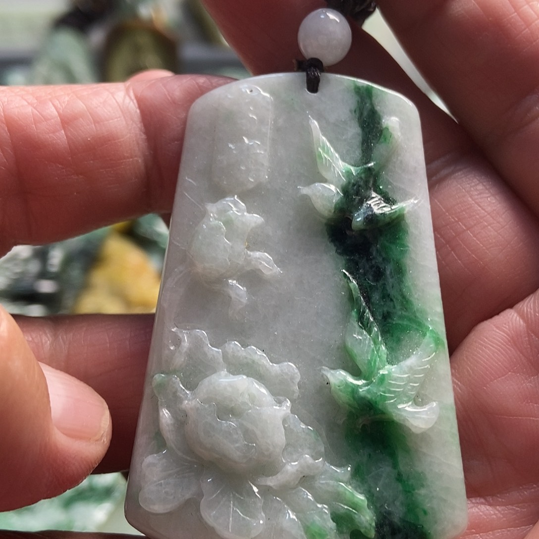 翡翠吊坠(不含链)未镶嵌