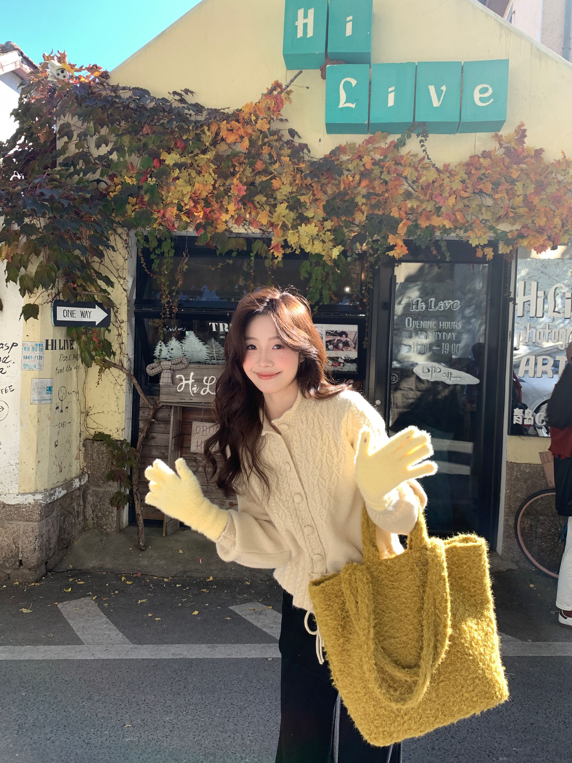 Even一雯【流心奶黄】韩系高智感秋冬慵懒风圆领抽绳杏色针织毛衣