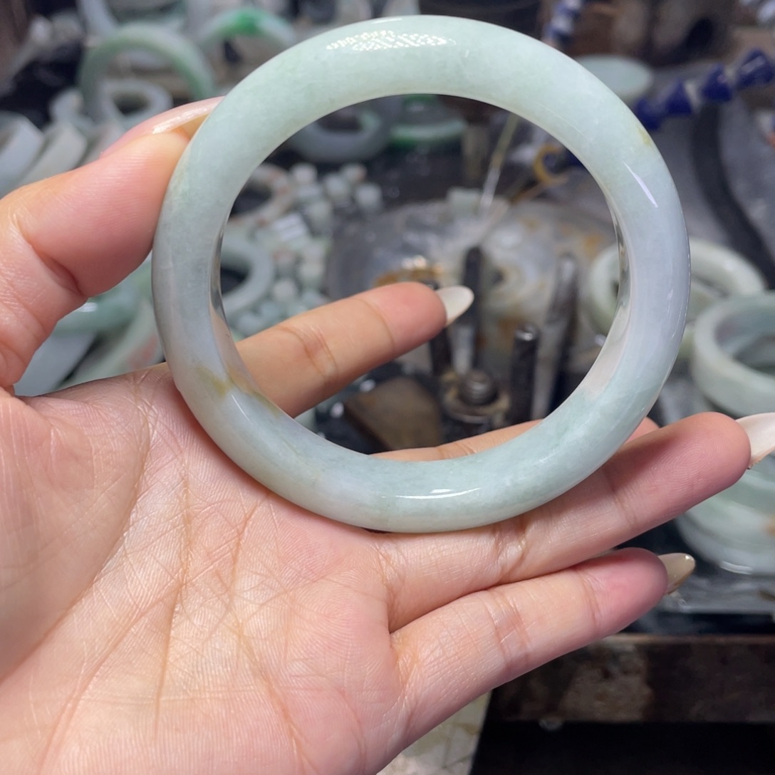 未镶嵌手镯翡翠涵*