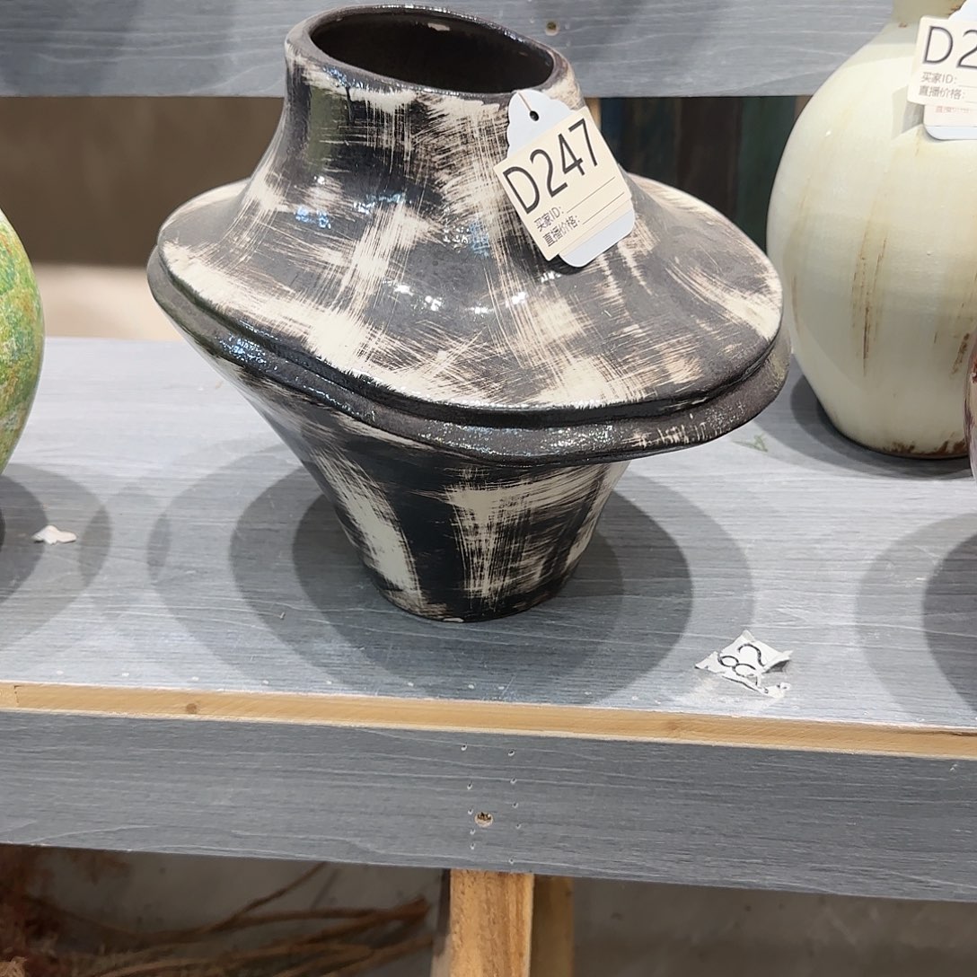 景德镇陶瓷艺术品暴****?