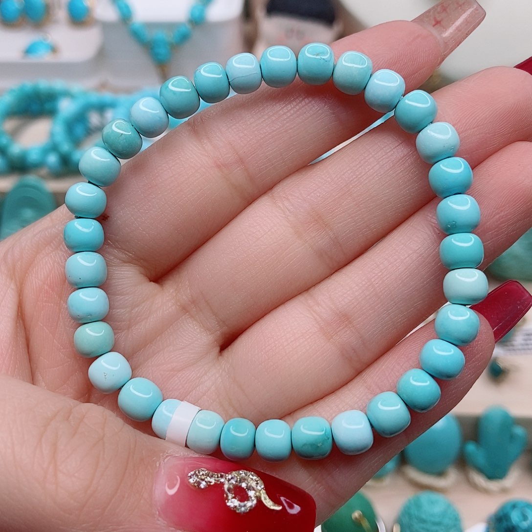 绿松石配饰未镶嵌