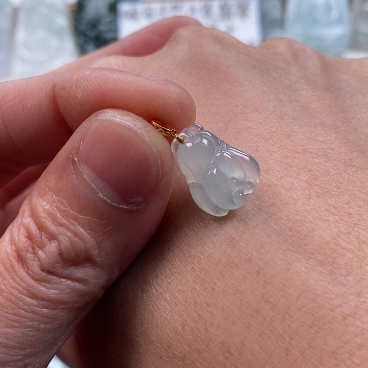 翡翠颈饰18K金镶嵌翡翠