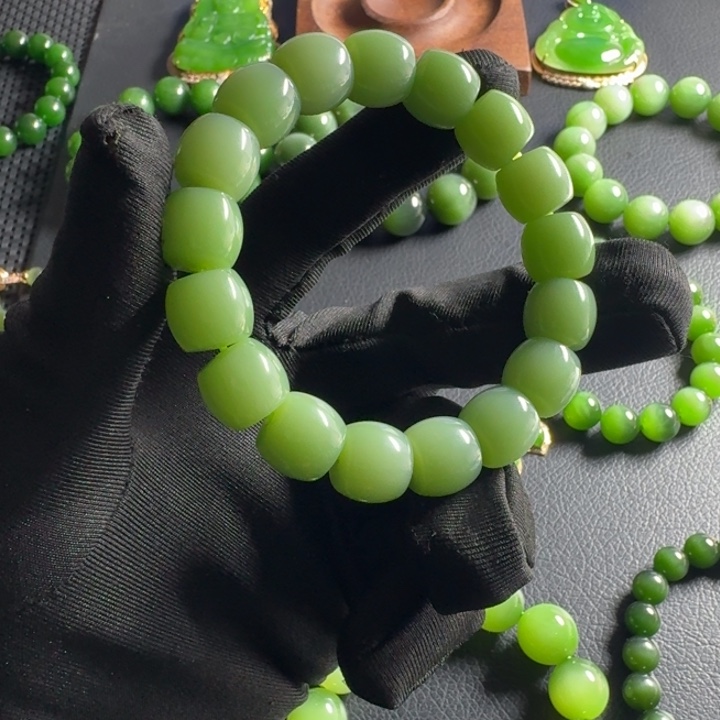 和田玉（碧玉）手串未镶嵌龙**下