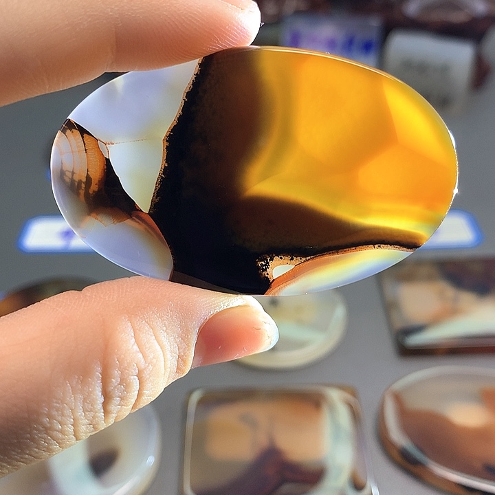 未镶嵌颈饰玛瑙/玉髓