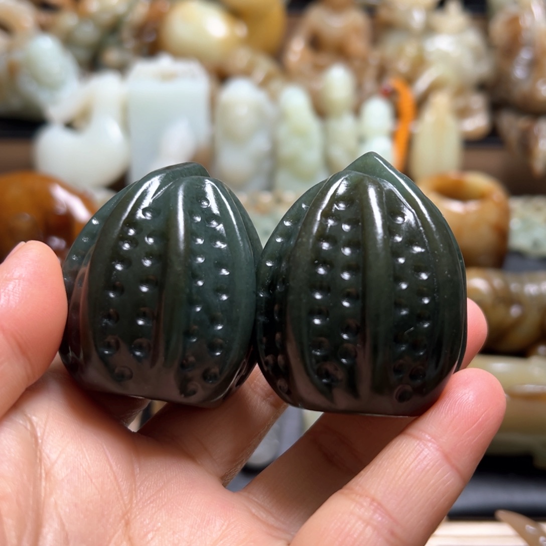 和田玉（糖玉）颈饰未镶嵌