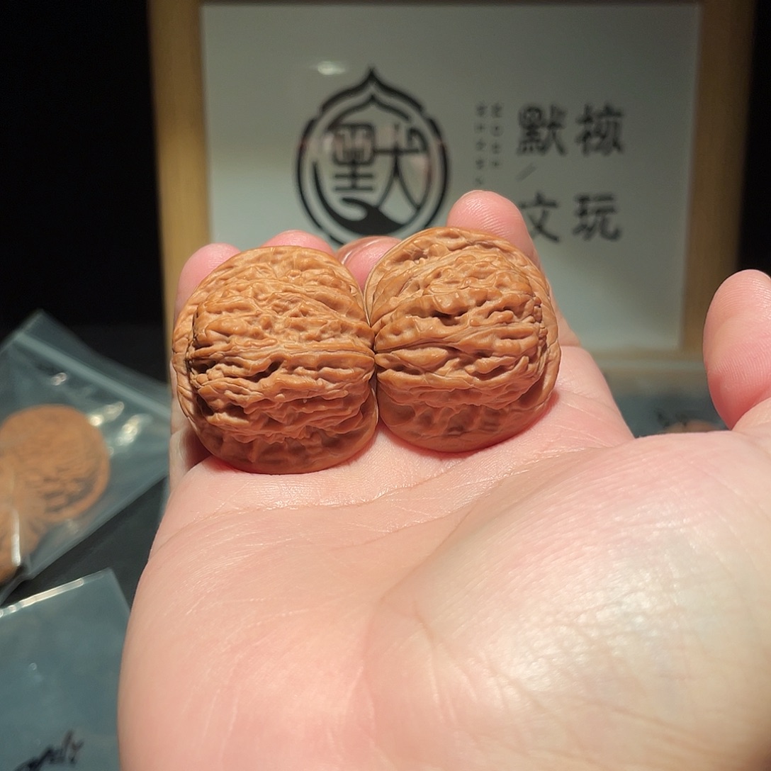 阿***哥文玩核桃吊坠38全品汉高楼