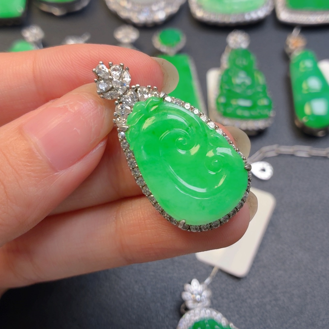 翡翠银S925镶嵌颈饰