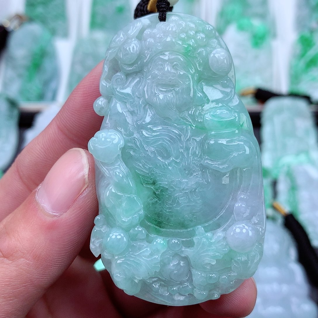 翡翠颈饰未镶嵌翡翠吊坠