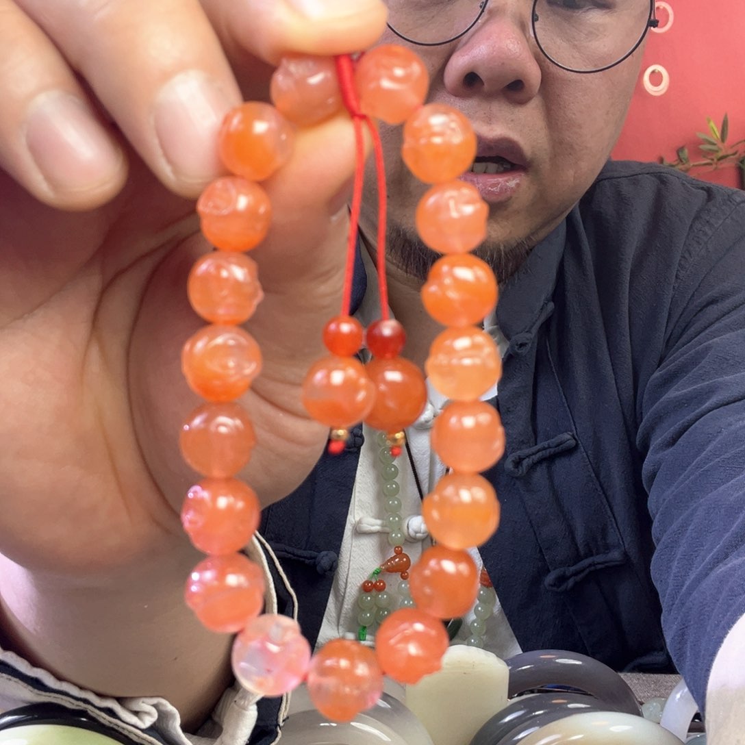 南红玛瑙手串未镶嵌佛头手串