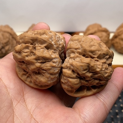 文玩核桃吊坠龙*缘边41左右全品
