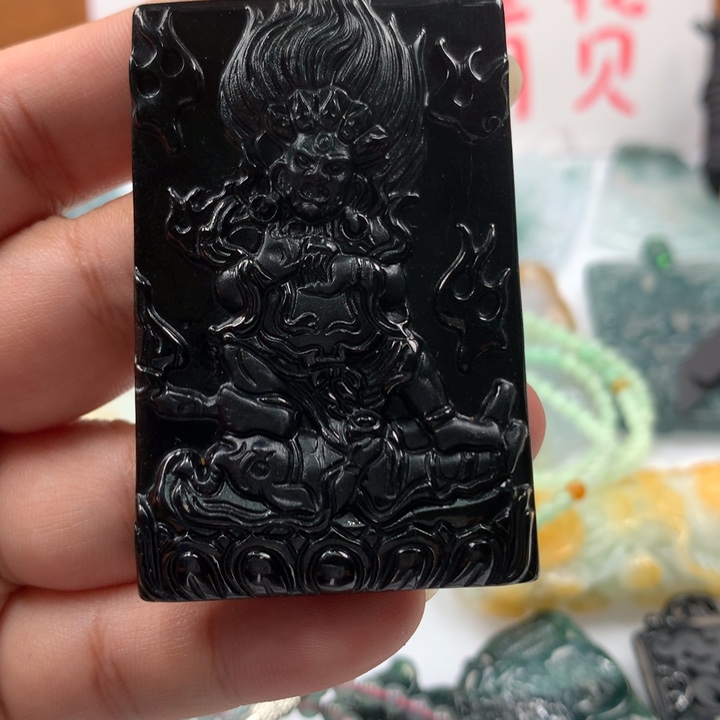 翡翠颈饰未镶嵌保真天然A货翡翠