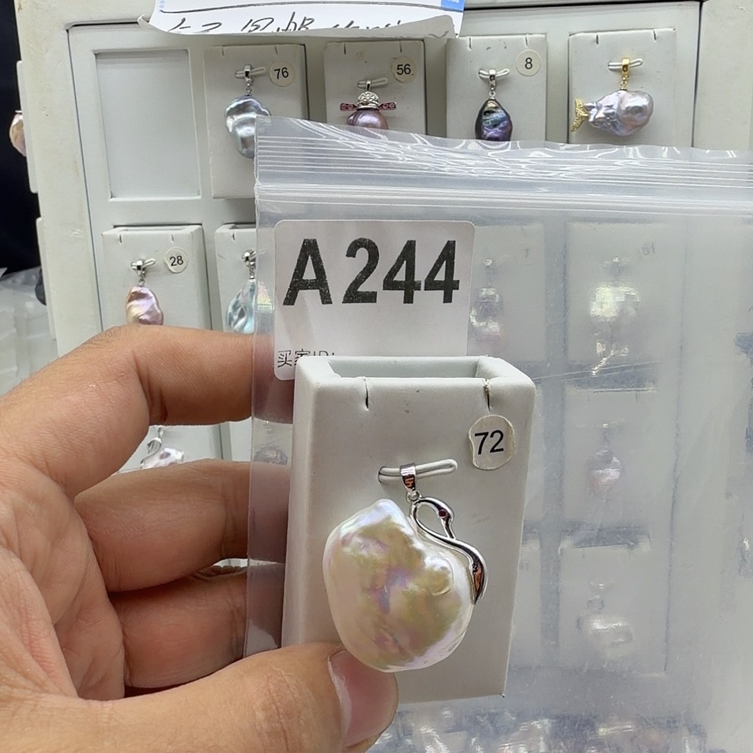 颈饰合金淡水珍珠