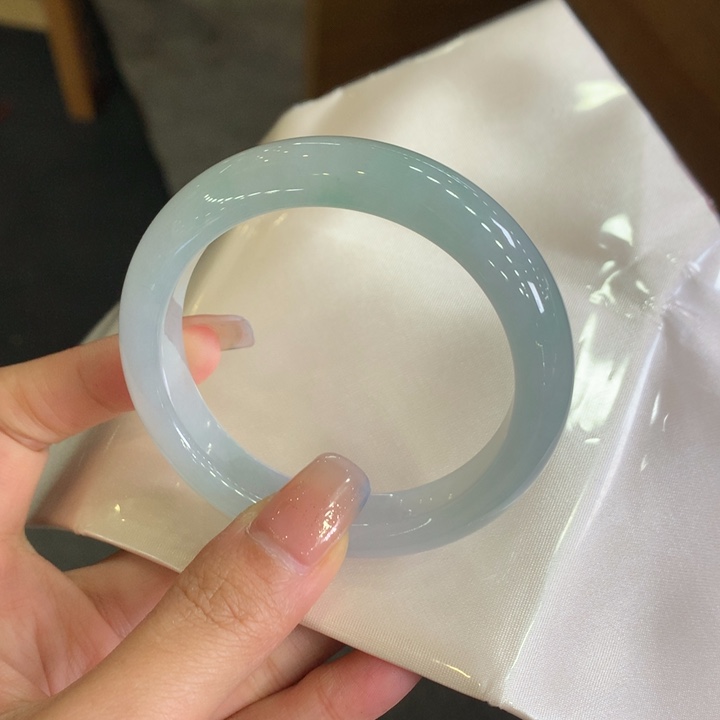 翡翠未镶嵌手镯54圈口