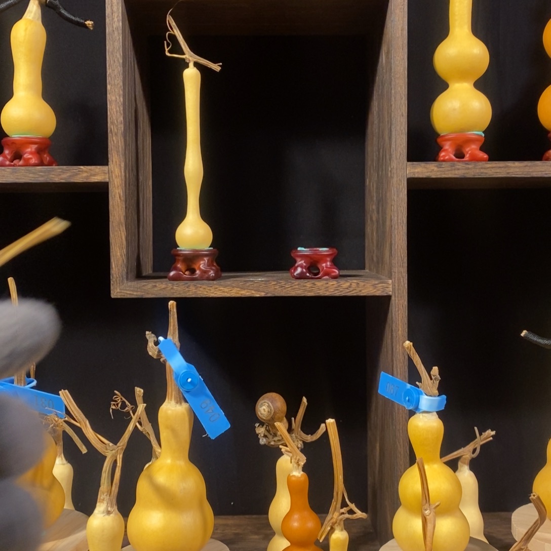 張***豪大叶紫檀（黑酸枝木类）