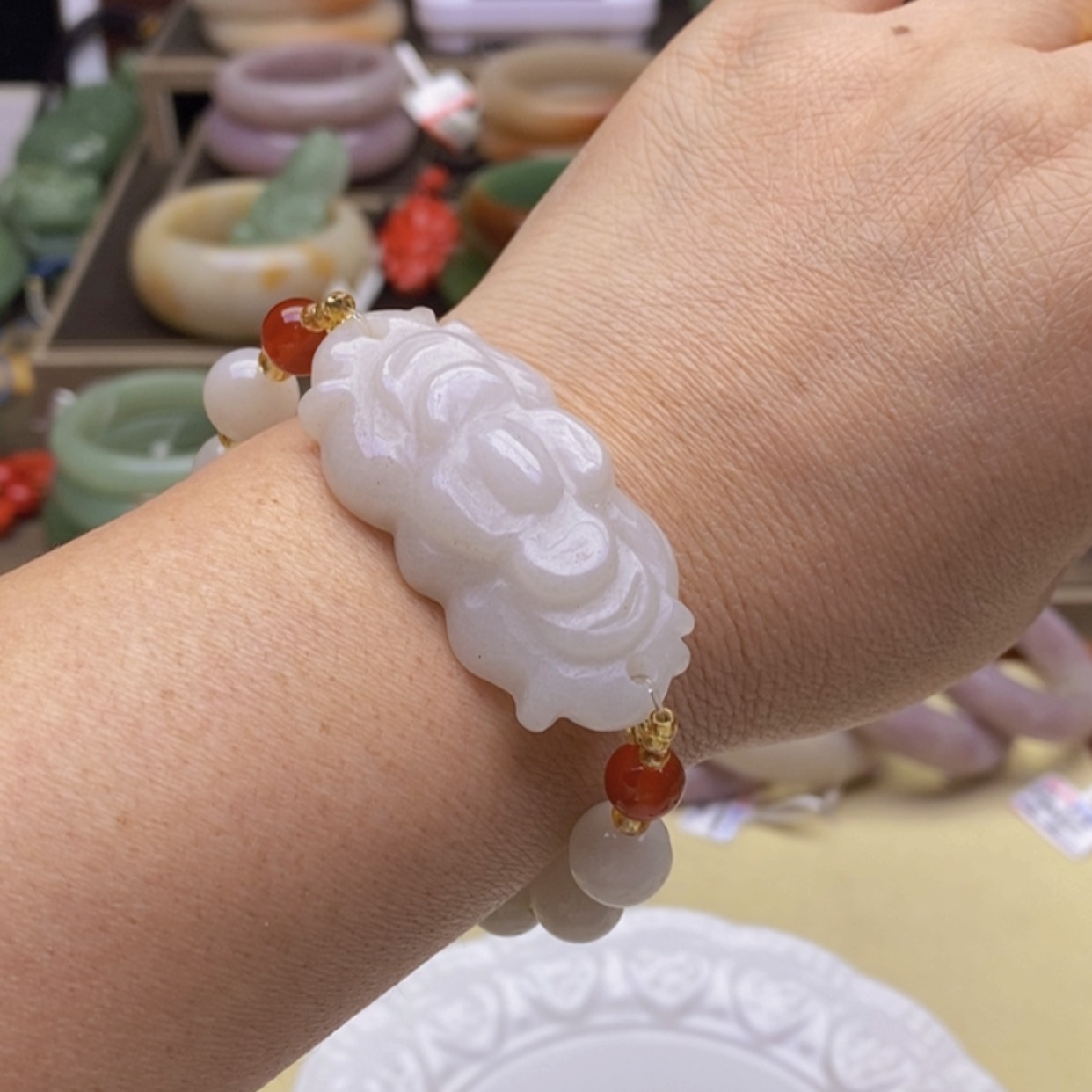 【闪购商品】石英质玉手镯未镶嵌