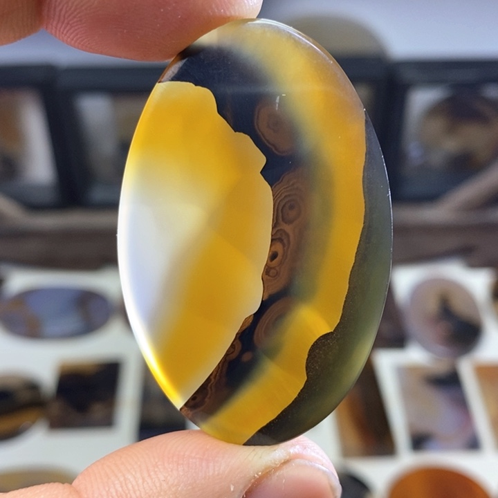 玛瑙/玉髓颈饰未镶嵌