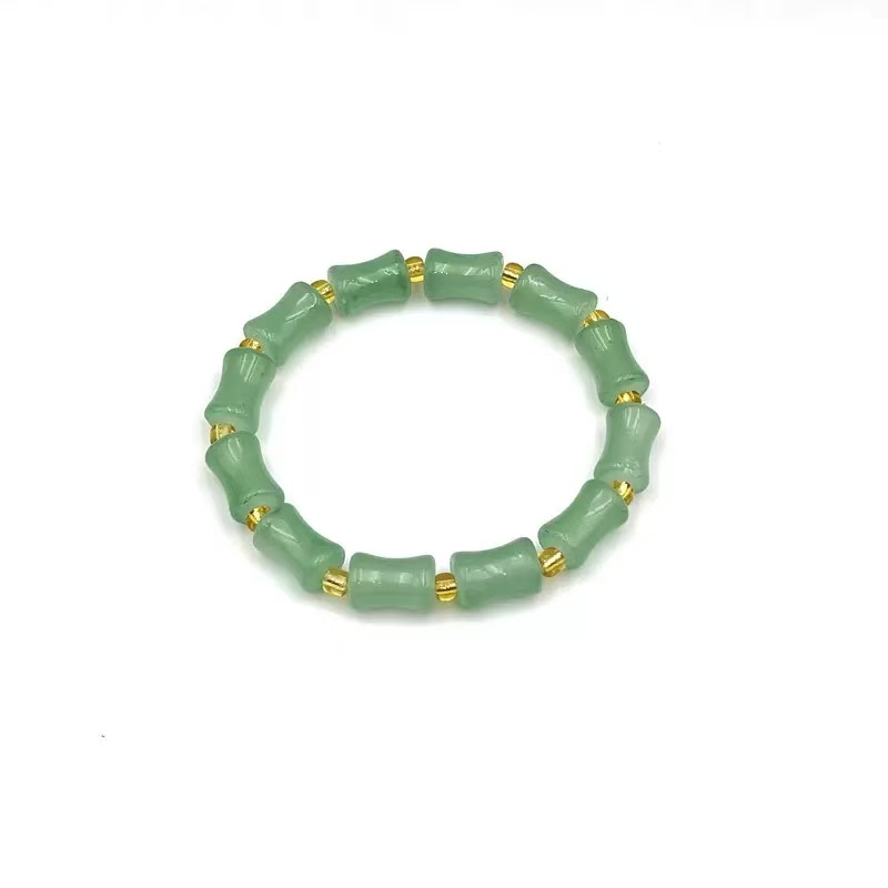 X1005      冰透冻绕指柔手串