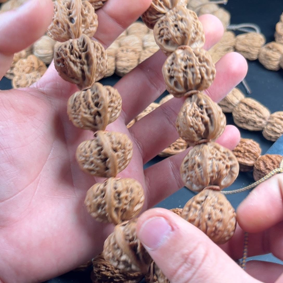 陆***一吊坠文玩核桃宫灯核桃