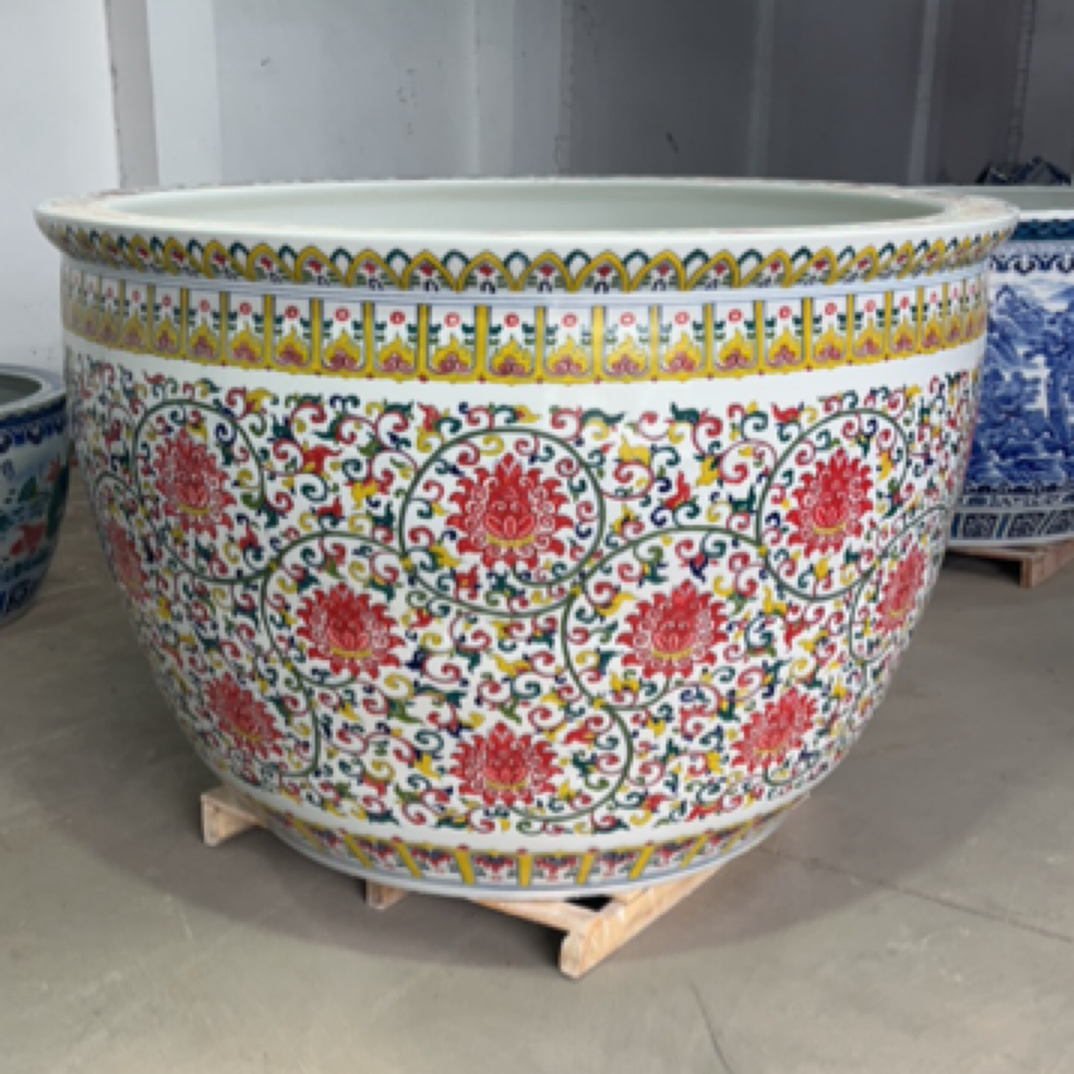 口径1.88高1.16手工五彩万花缠枝莲